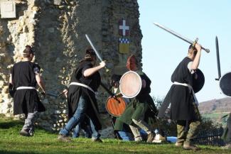 17. HIGHLANDER BATTLE MEDIEVAL